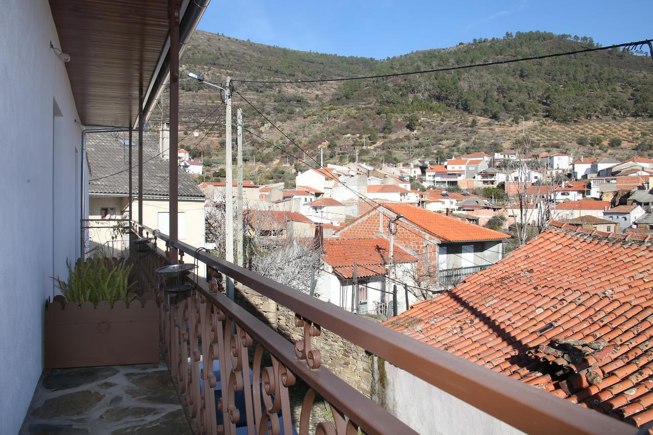 Pensjonat Casa Do Ti Latoeiro Torre De Moncorvo Zewnętrze zdjęcie